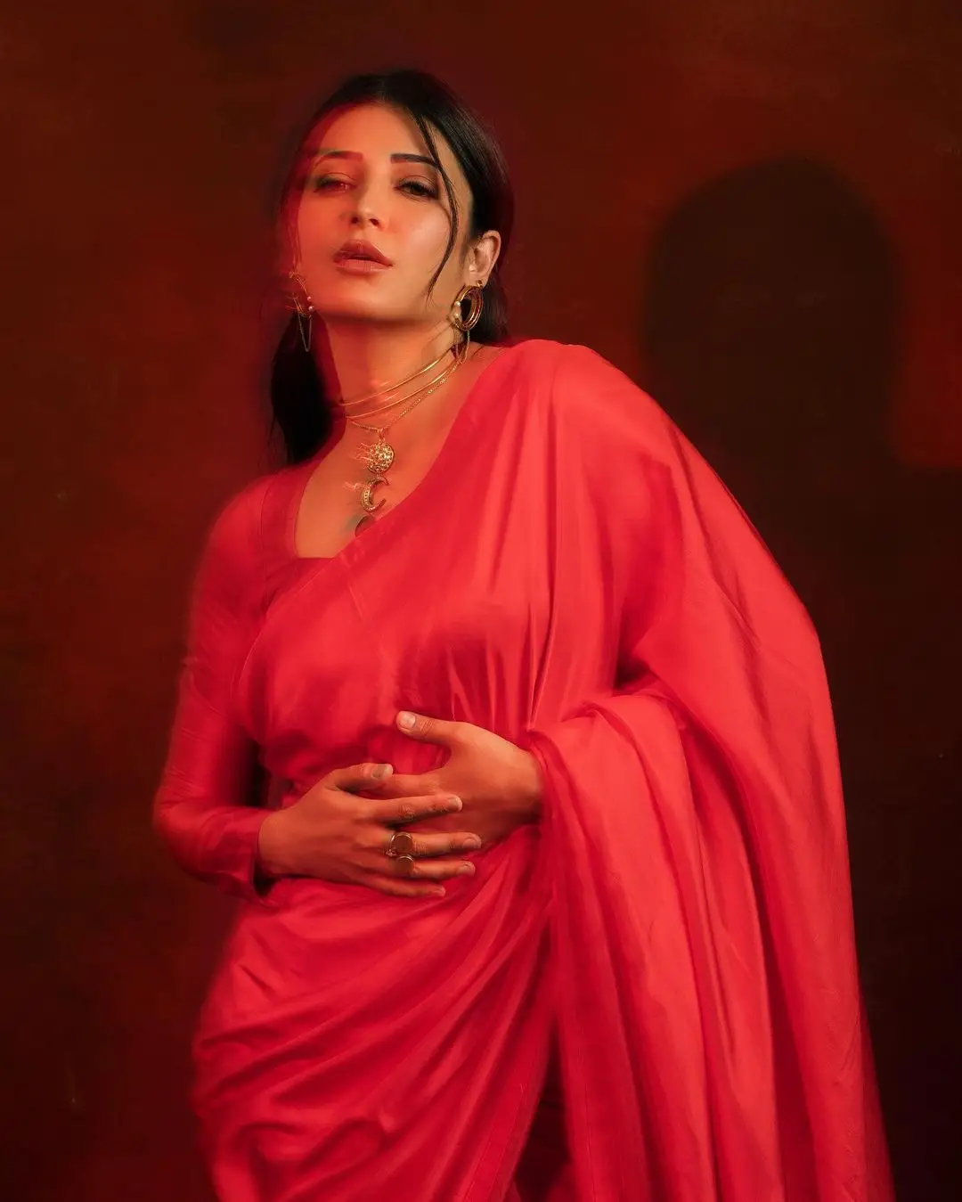 Tamil Actress Shruti Haasan in Red Saree